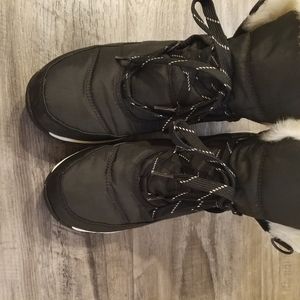 Sorel Whitney boots black